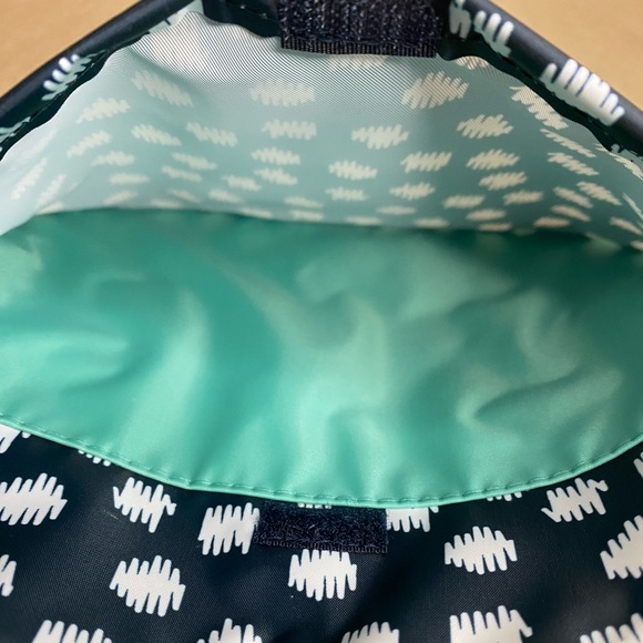 New Thirty One Navy Doodle Dot Going Places Thermal Bag With Strap - Picture 4 of 15